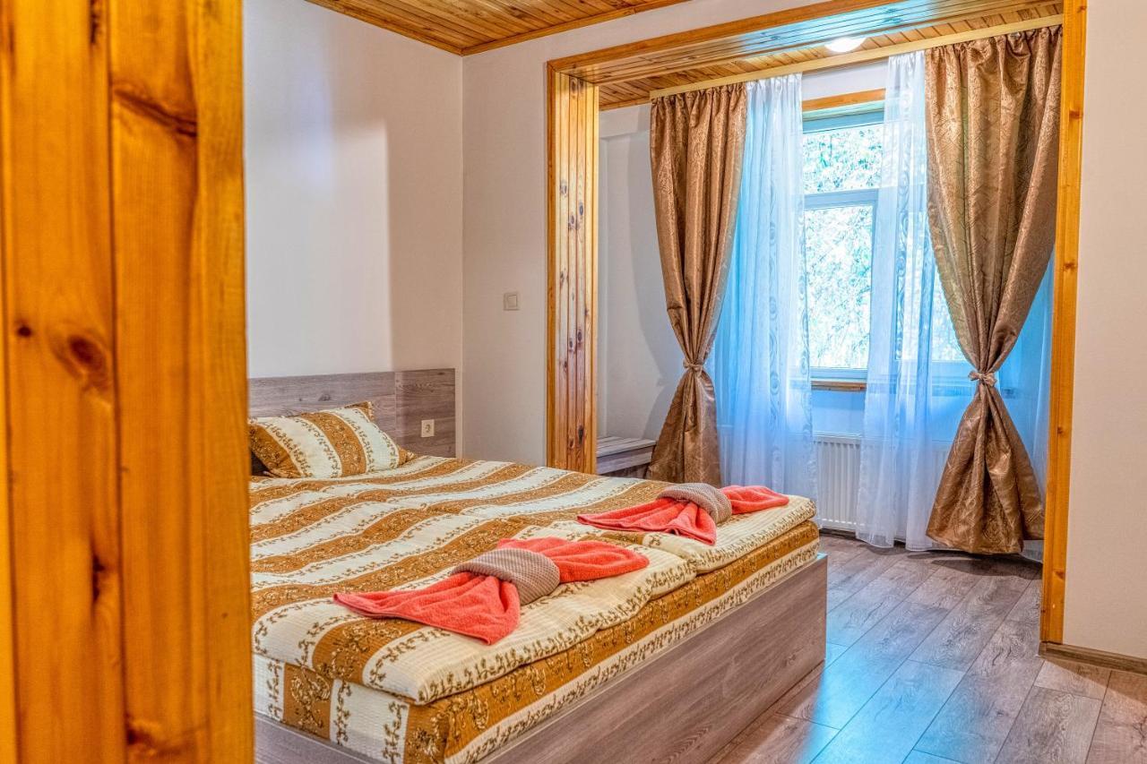 Крушун - Единствена На Метри От Водопадите, Krushun - The Only Stay Just Meters From The Waterfalls Krushuna Bagian luar foto