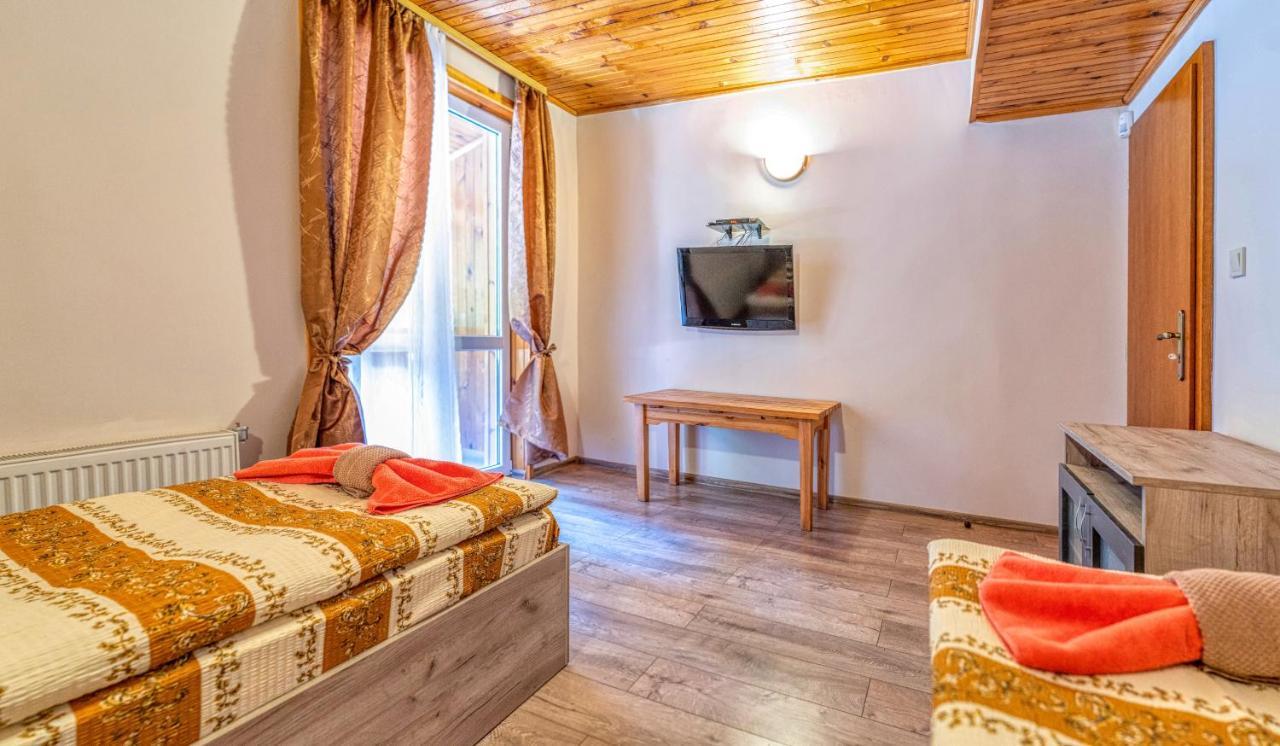 Крушун - Единствена На Метри От Водопадите, Krushun - The Only Stay Just Meters From The Waterfalls Krushuna Bagian luar foto