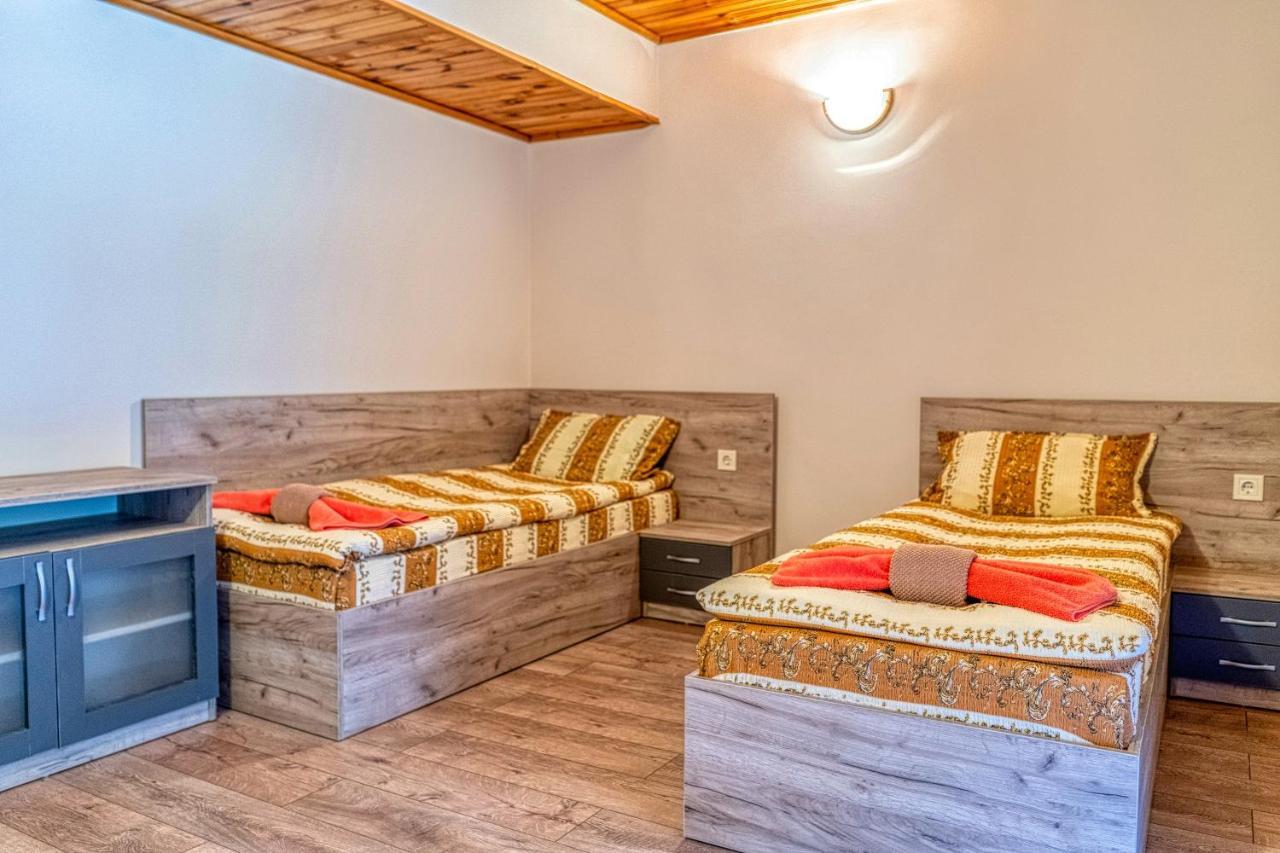 Крушун - Единствена На Метри От Водопадите, Krushun - The Only Stay Just Meters From The Waterfalls Krushuna Bagian luar foto